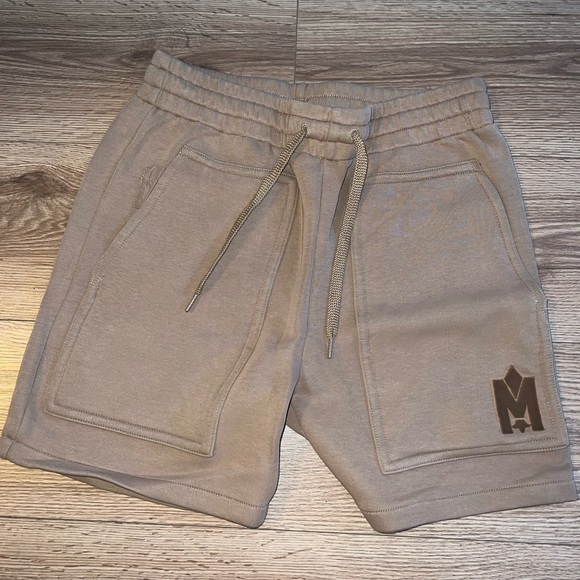 Mackage sweat shorts - Picture 1 of 3